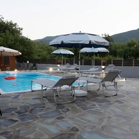Stefanos & Zenia's -nydri Apartamento