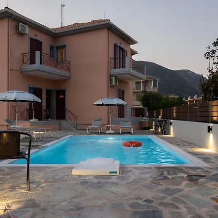 Stefanos & Zenia's -nydri Apartamento